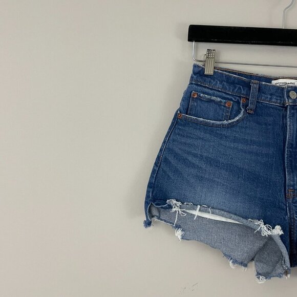 Abercrombie & Fitch Curve Love High Rise The Cut Off Jean Shorts Size 2 - Picture 5 of 5